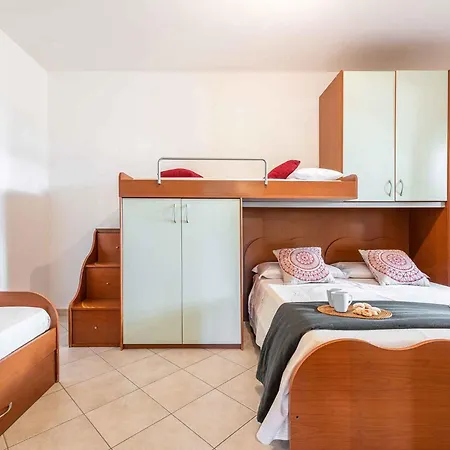 In - Nuoro קאלה גונונה